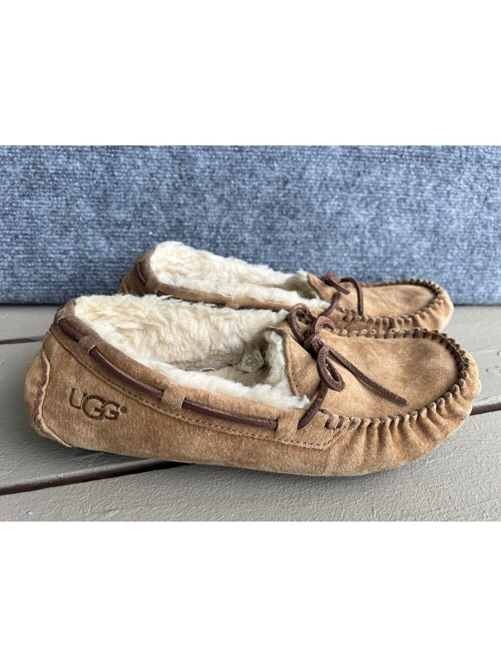 UGG Dakota 5612 Chestnut Suede Fur Slippers Shoes Women's Size 9.